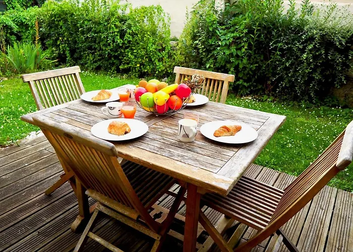 Le Neptune, Appartement Avec Parking Et Jardin Proche Universite